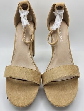 NIB J. Adams Shirley Heels In Light Taupe Vegan Suede Size 7